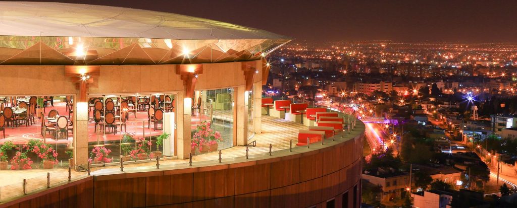 رستوران دریایی هتل بزرگ شیراز