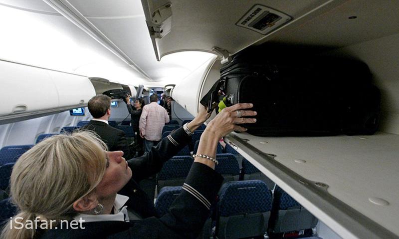 لاکر های بالای صندلی هواپیما
